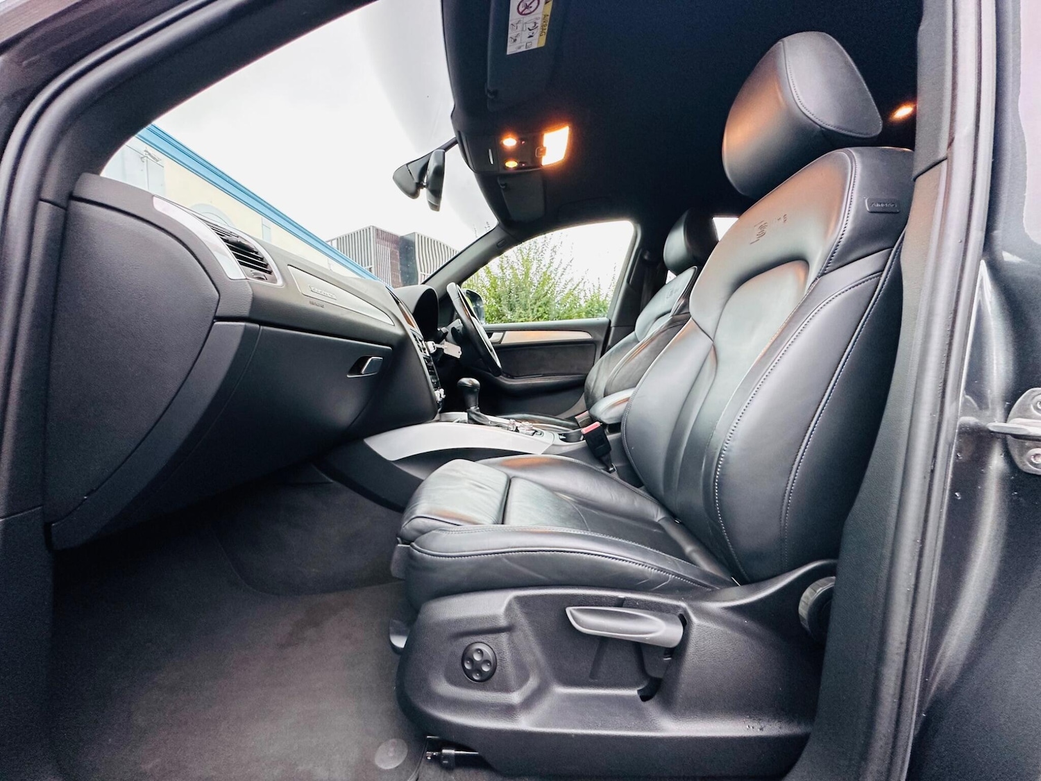 Used Audi Q5 2015 for sale - 76942542: Photo 9