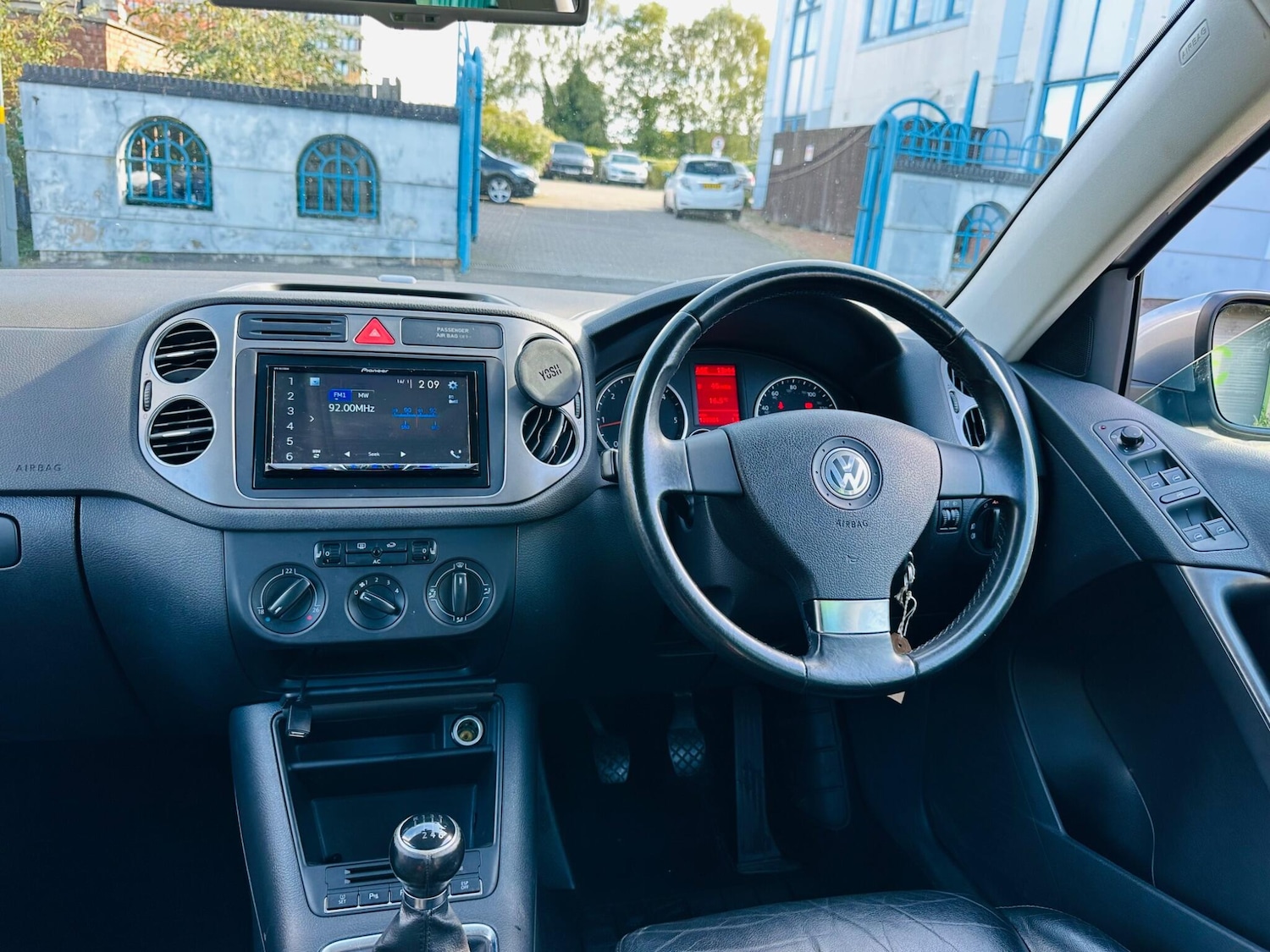 Used Volkswagen Tiguan 2009 for sale - 76446434: Photo 21