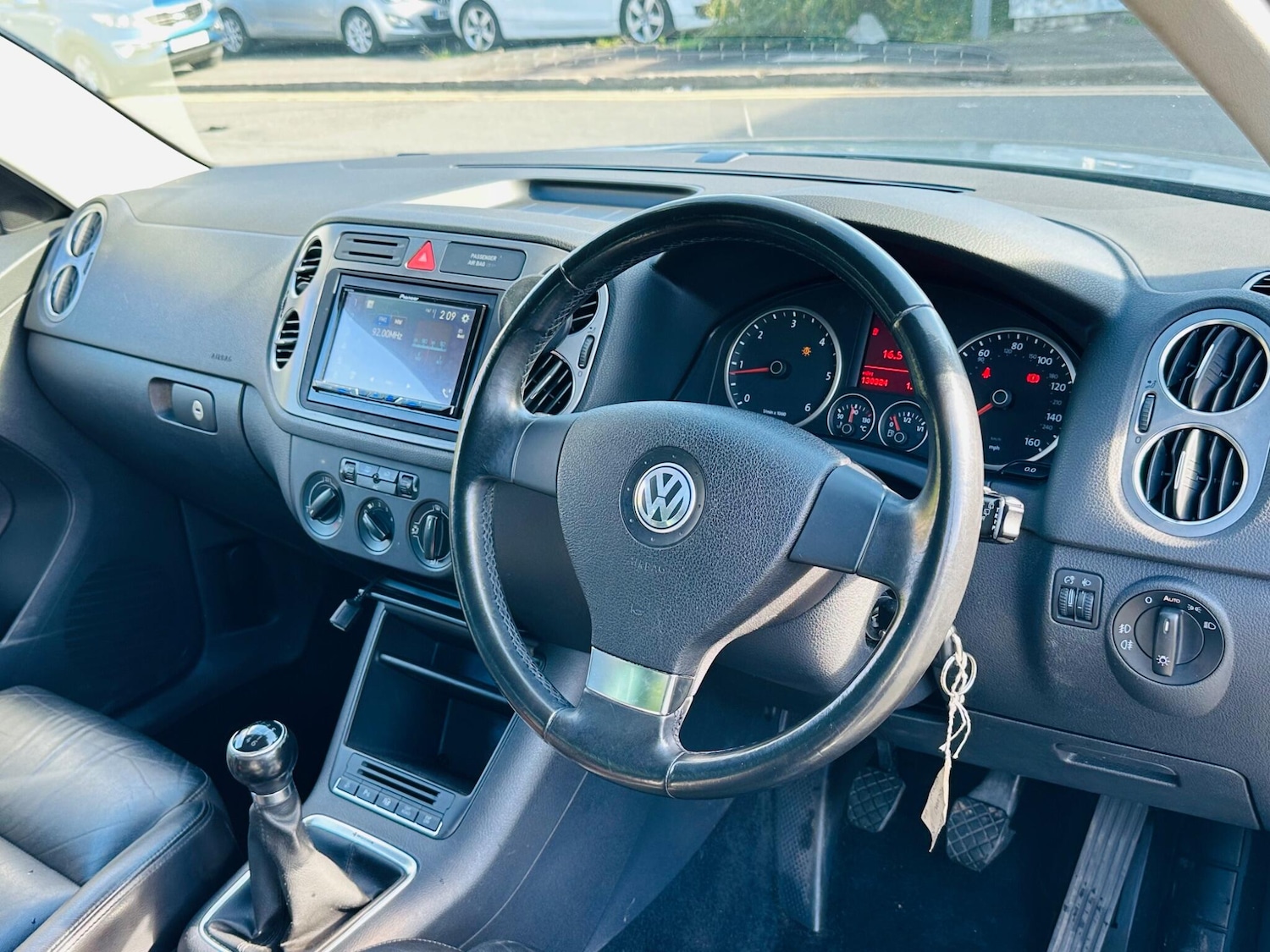 Used Volkswagen Tiguan 2009 for sale - 76446434: Photo 23