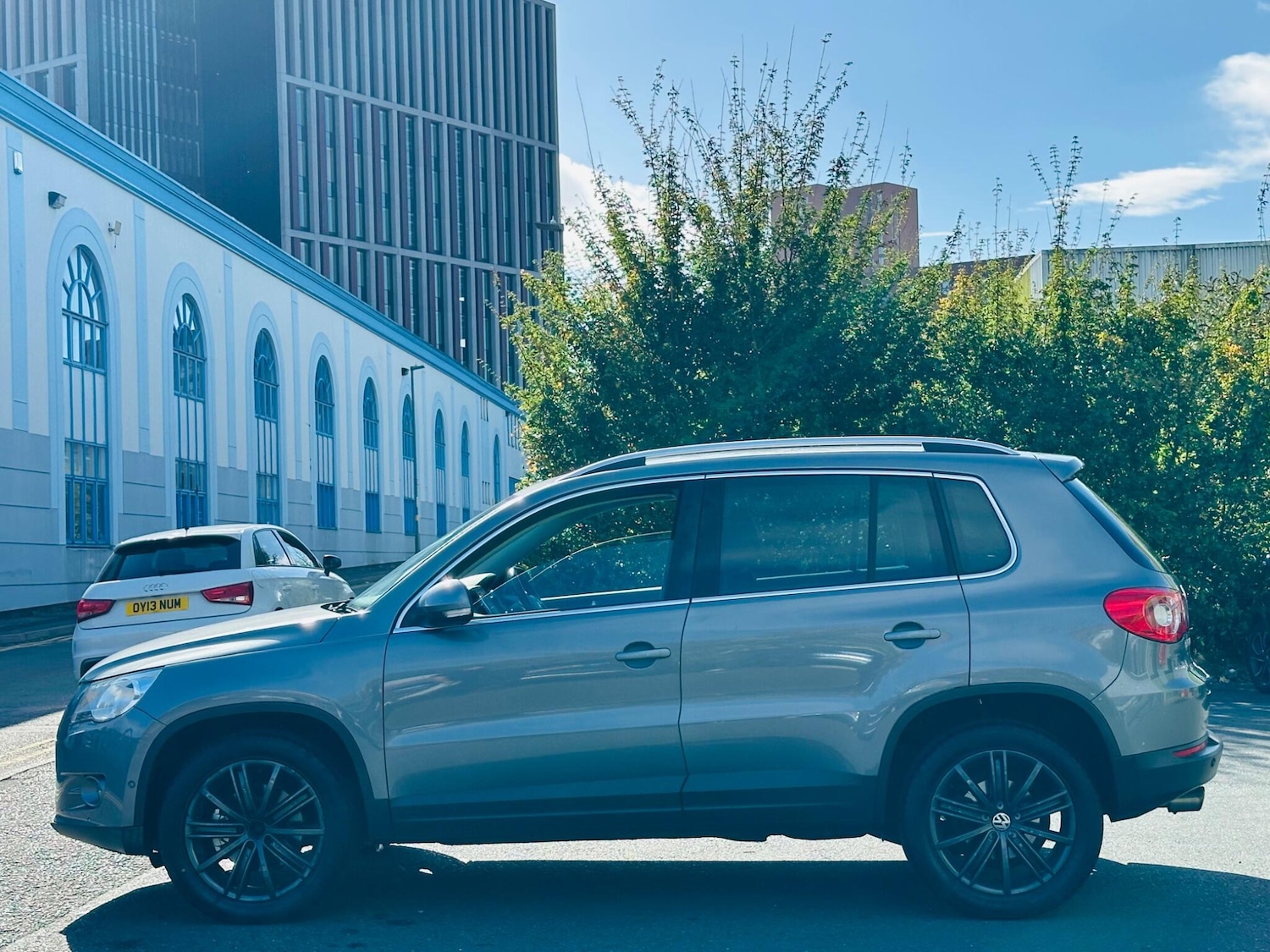 Used Volkswagen Tiguan 2009 for sale - 76446434: Photo 8