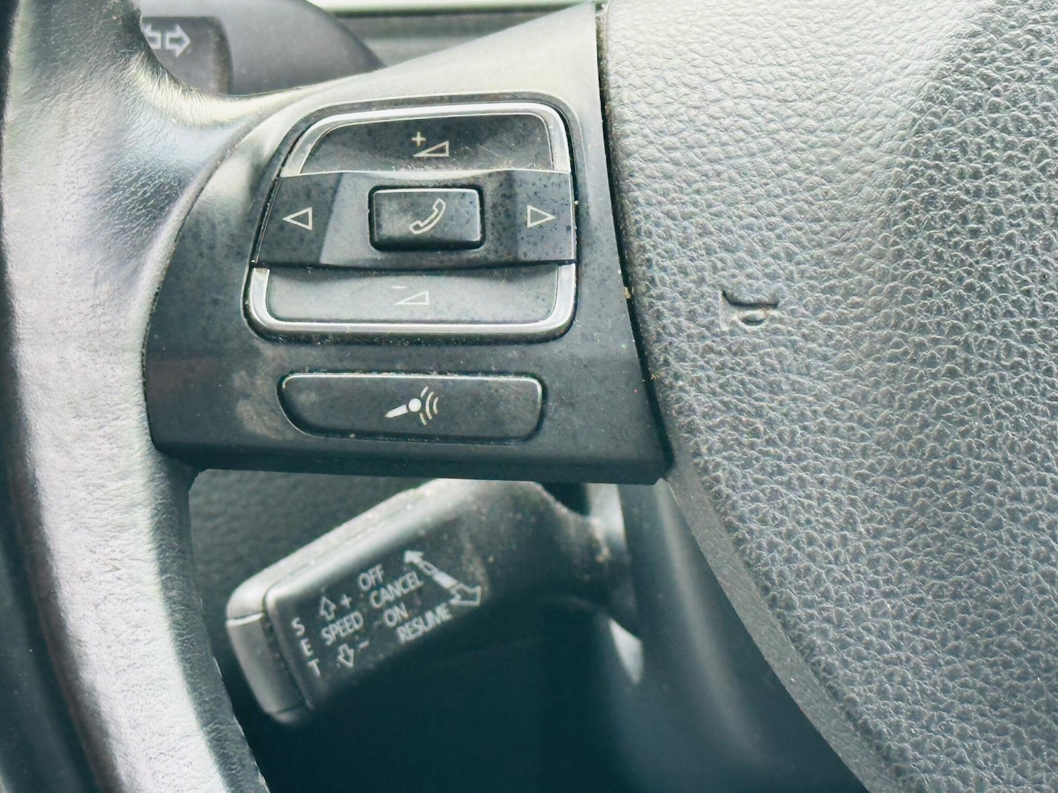 Used Volkswagen Passat 2011 for sale - 77166434: Photo 26