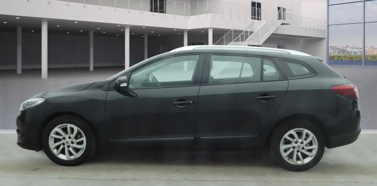 Used Renault Megane 2015 for sale - 77893059: Photo 4