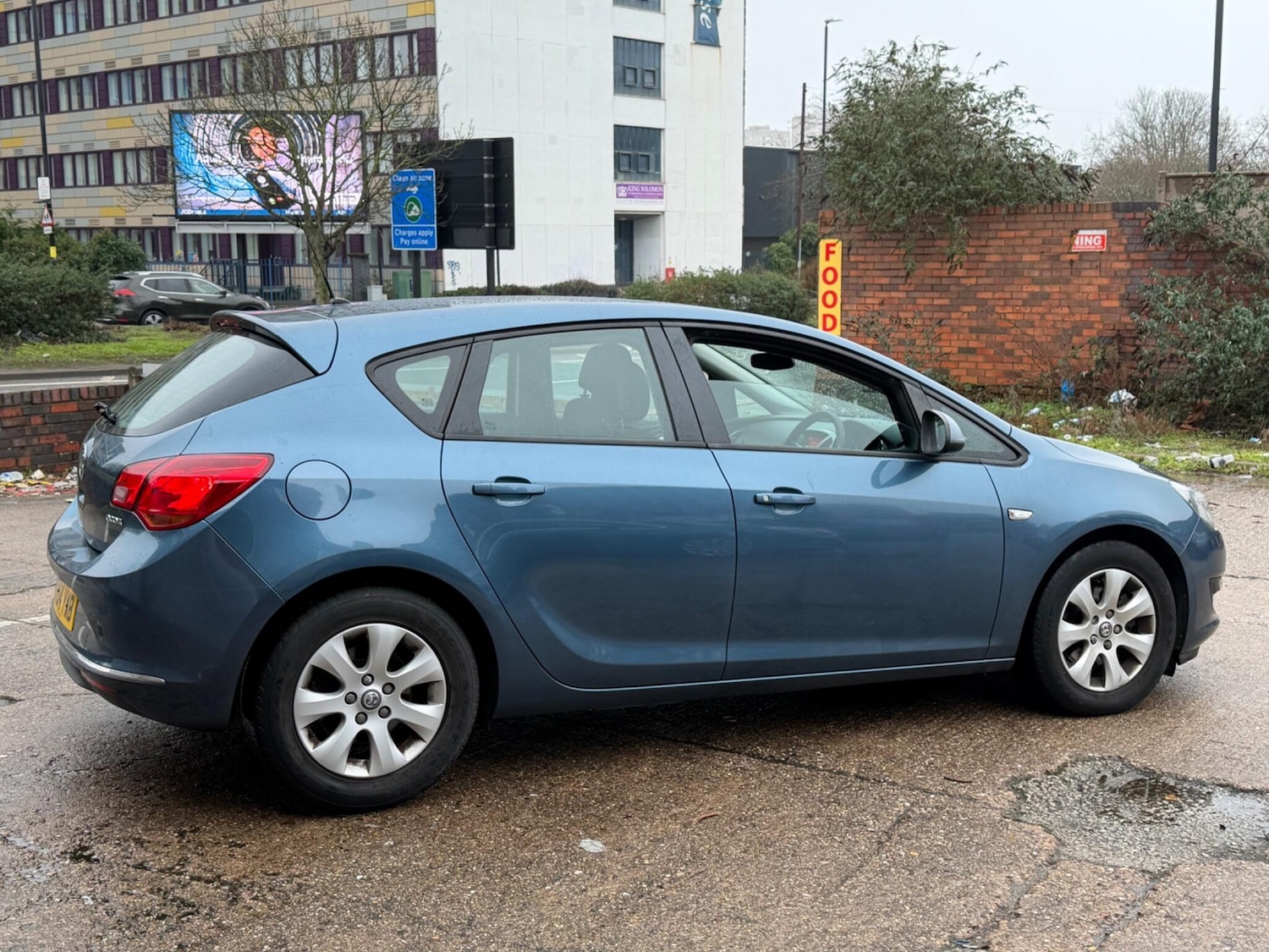 Used Vauxhall Astra 2014 for sale - 77242344: Photo 4