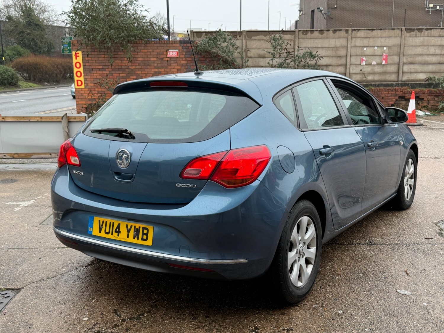 Used Vauxhall Astra 2014 for sale - 77242344: Photo 5