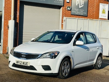 Used Kia Ceed 2012 for sale - 77017084: Photo