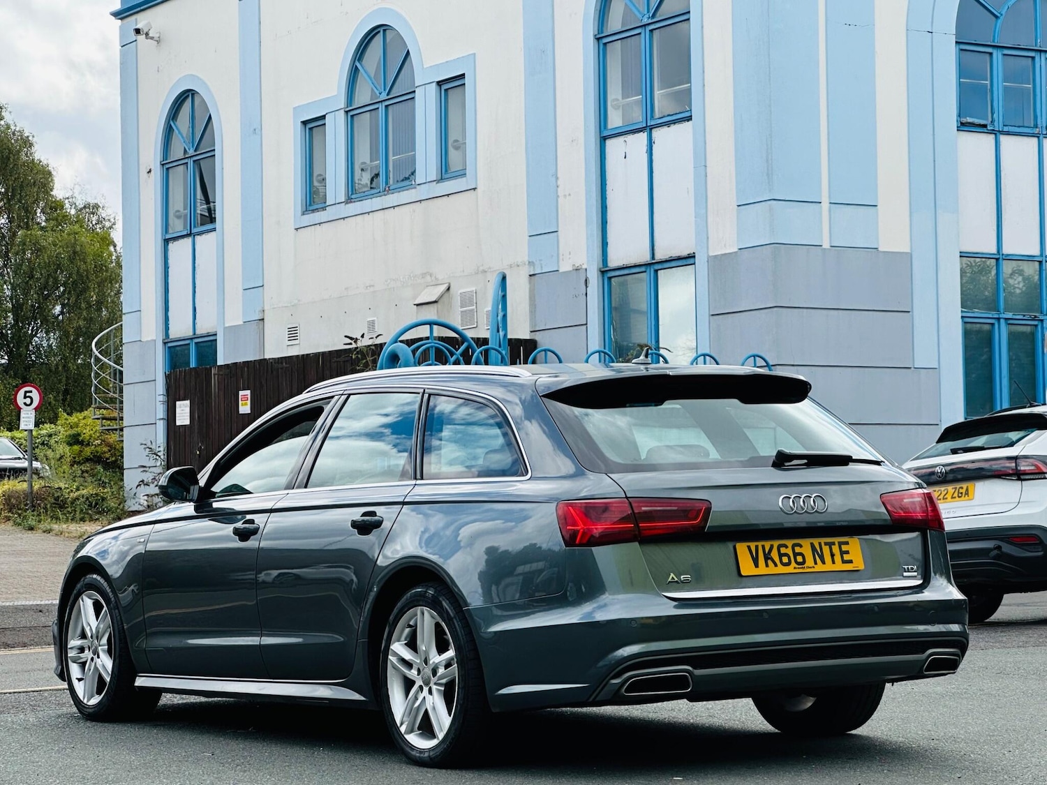 Used Audi A6 Avant 2016 for sale - 75905432: Photo 12