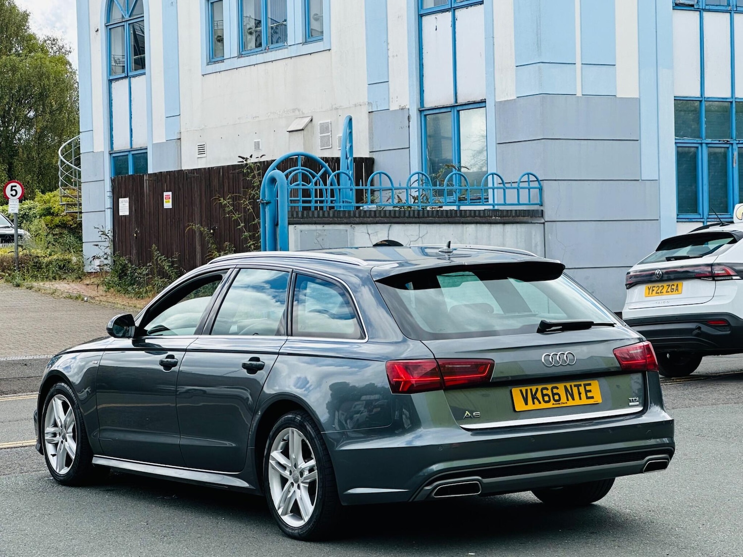 Used Audi A6 Avant 2016 for sale - 75905432: Photo 13