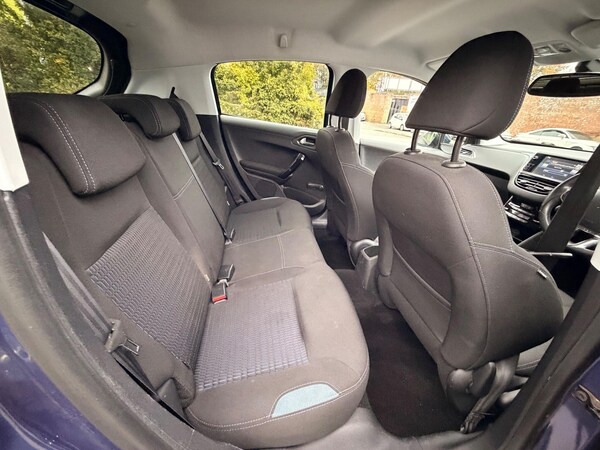 Used Peugeot 208 2015 for sale - 76226471: Photo 16