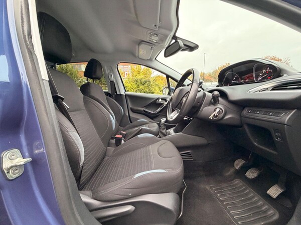 Used Peugeot 208 2015 for sale - 76226471: Photo 18