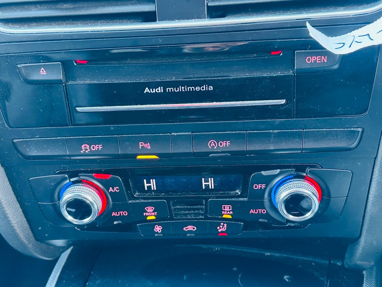 Used Audi A4 Avant 2014 for sale - 77049990: Photo 22