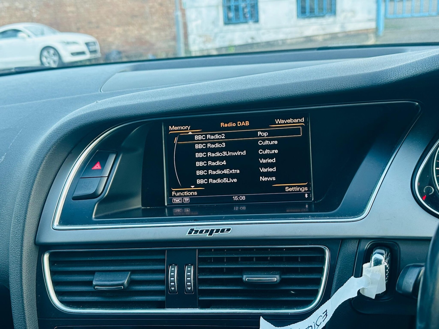 Used Audi A4 Avant 2014 for sale - 77049990: Photo 25