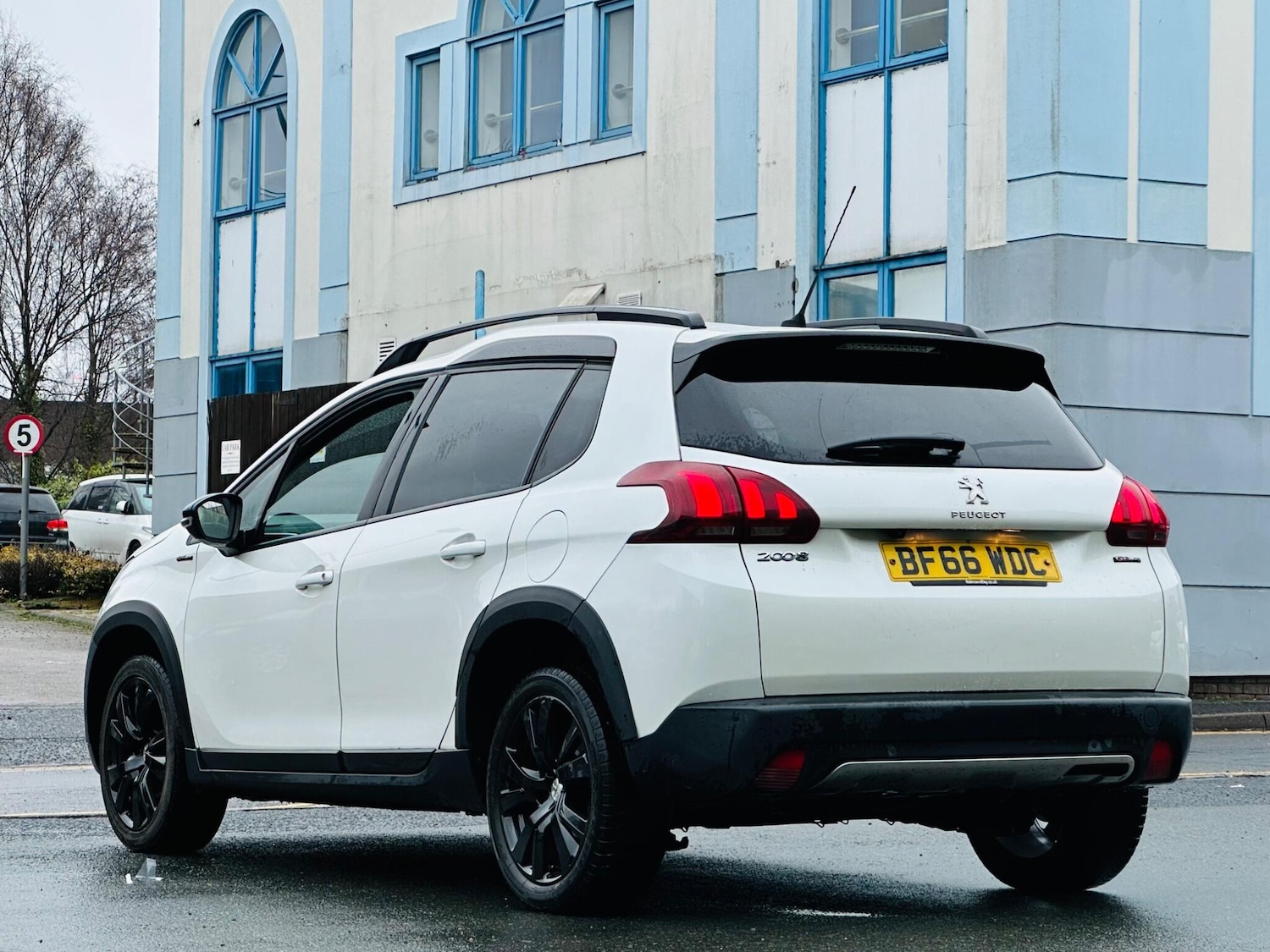 Used Peugeot 2008 2017 for sale - 77358947: Photo 10