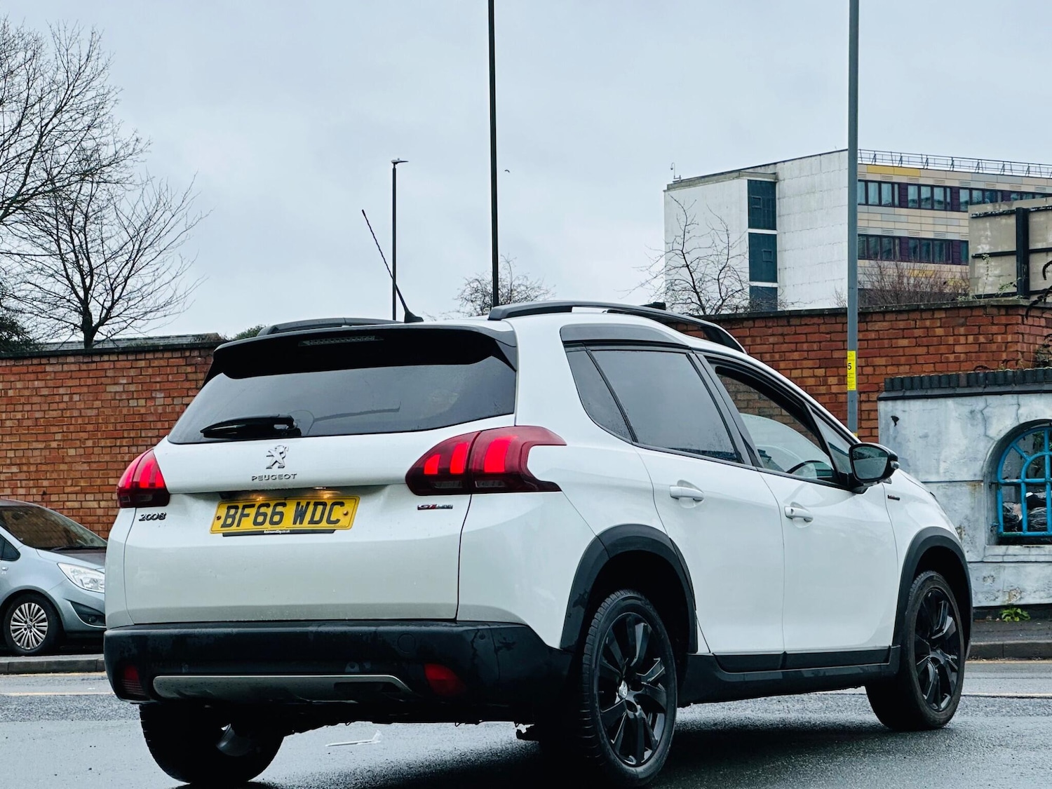 Used Peugeot 2008 2017 for sale - 77358947: Photo 13