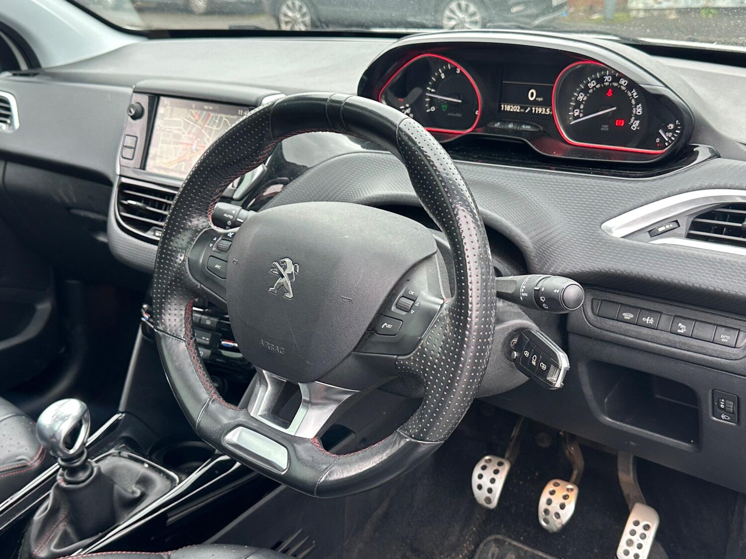 Used Peugeot 2008 2017 for sale - 77358947: Photo 26