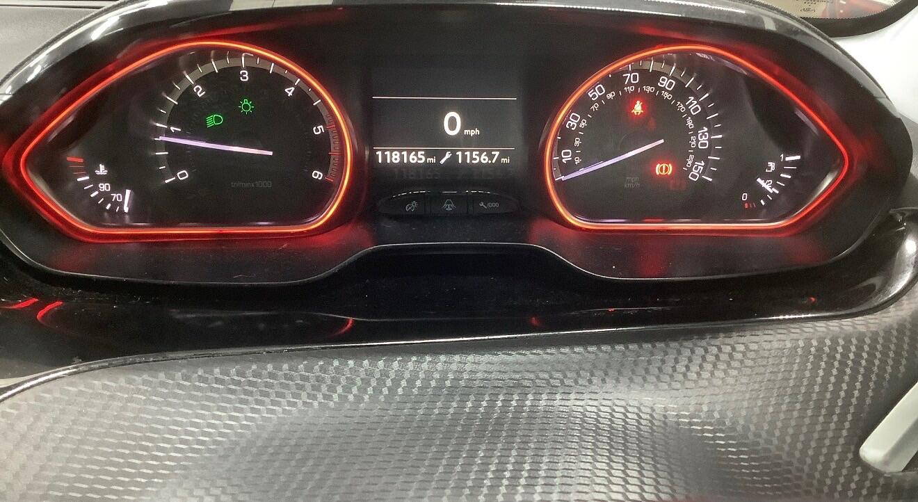 Used Peugeot 2008 2017 for sale - 77358947: Photo 5