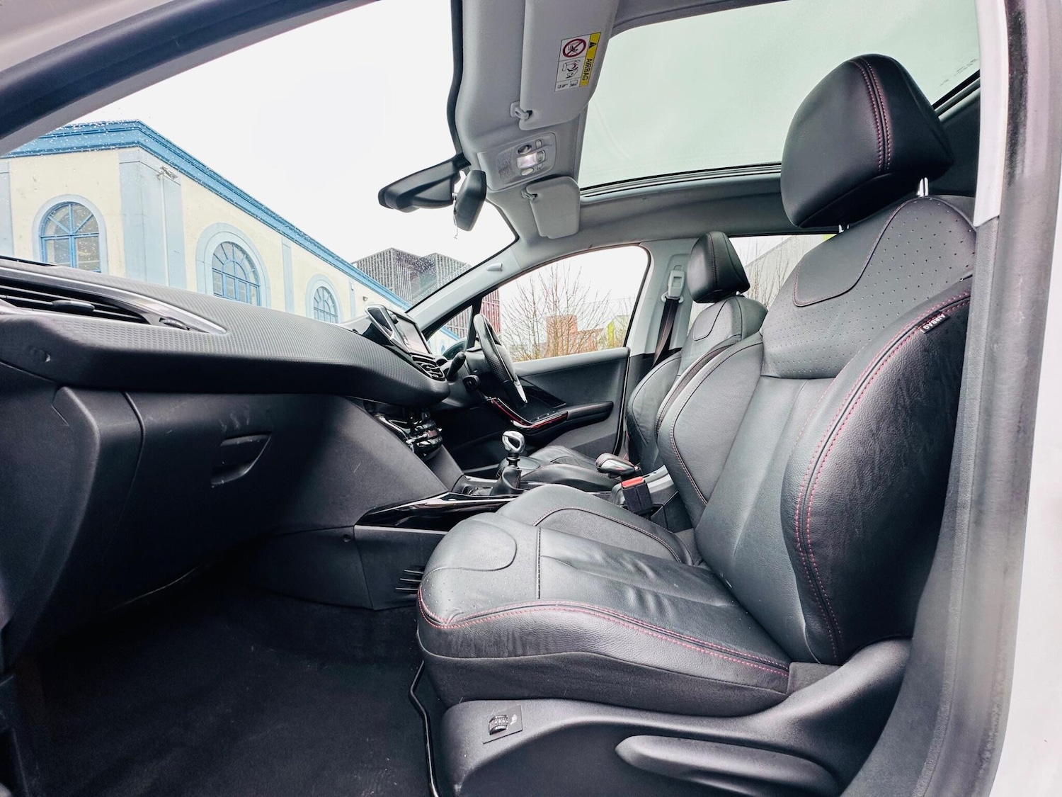 Used Peugeot 2008 2017 for sale - 77358947: Photo 9