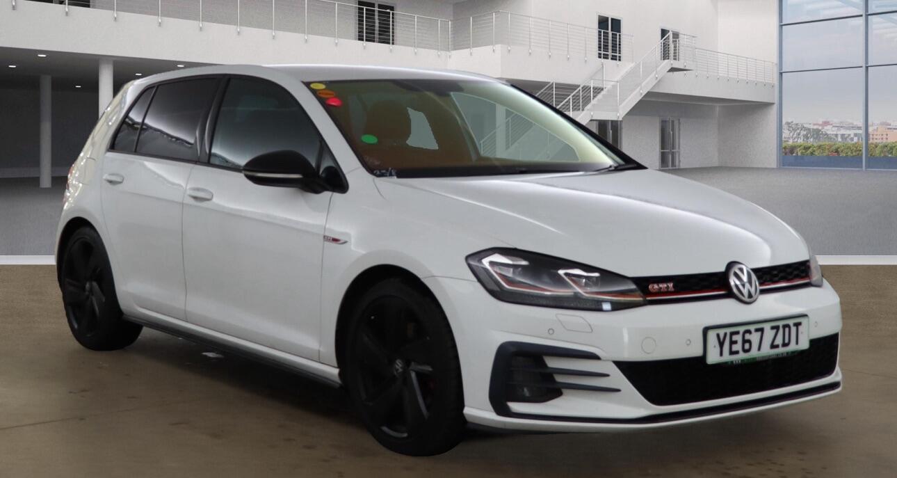 Used Volkswagen Golf 2017 for sale - 77321034: Photo 1