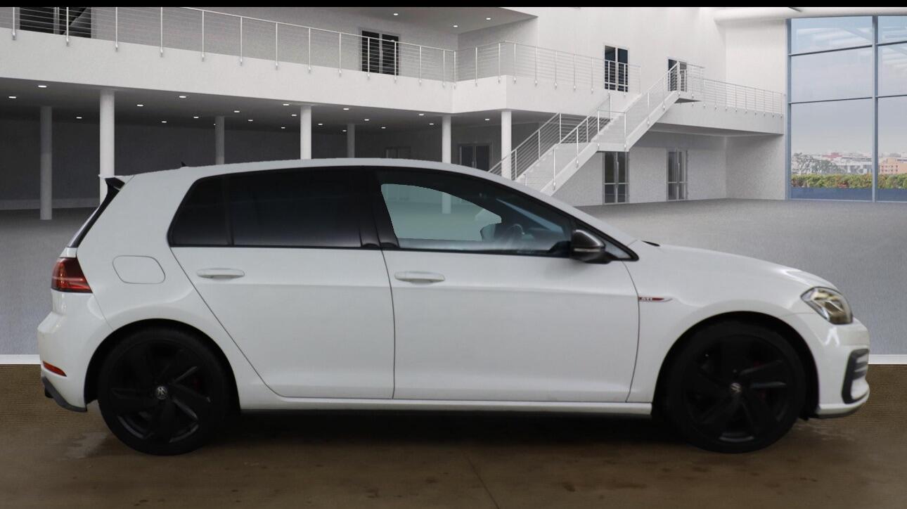 Used Volkswagen Golf 2017 for sale - 77321034: Photo 5