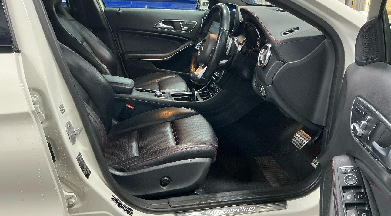 Used Mercedes-Benz GLA 2017 for sale - 76398579: Photo 8