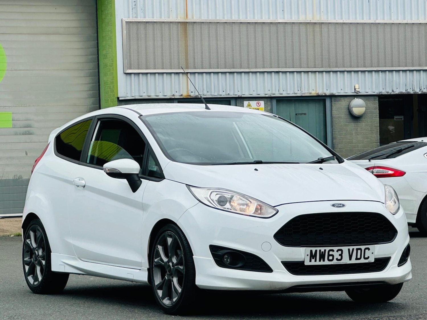 Used Ford Fiesta 2013 for sale - 76031673: Photo 2