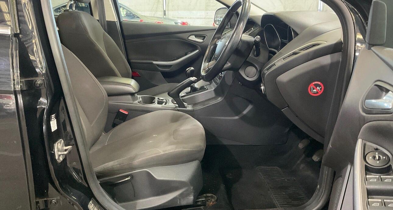 Used Ford Focus 2012 for sale - 77926149: Photo 8