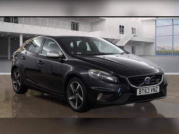 Used Volvo V40 2014 for sale - 77559823: Photo