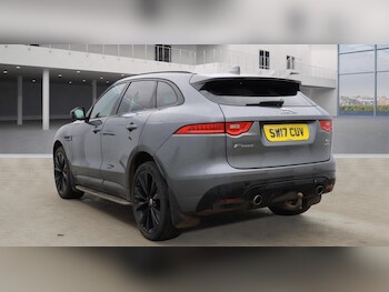 Used Jaguar F-Pace 2017 for sale - 77267184: Photo