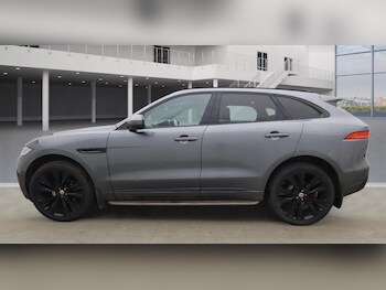 Used Jaguar F-Pace 2017 for sale - 77267184: Photo