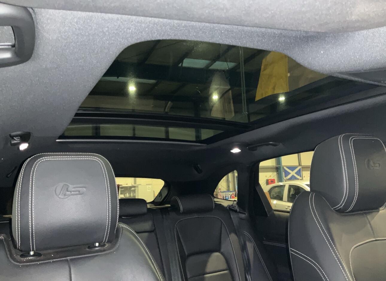 Used Jaguar F-Pace 2017 for sale - 77267184: Photo 8