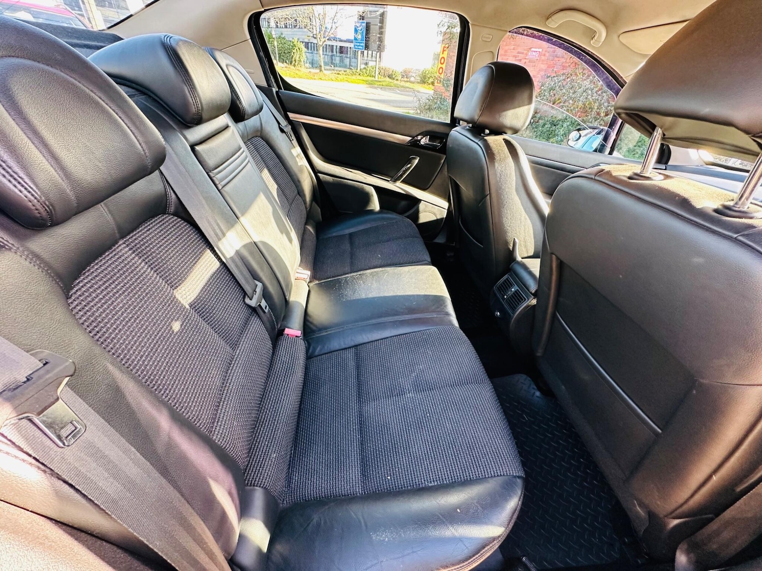 Used Peugeot 407 2010 for sale - 76607117: Photo 17