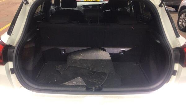 Used Hyundai i20 2018 for sale - 78205402: Photo 9