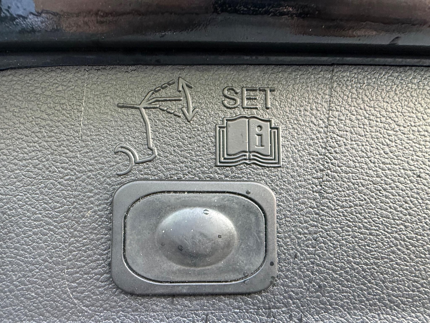 Used Ford Kuga 2014 for sale - 76965634: Photo 25