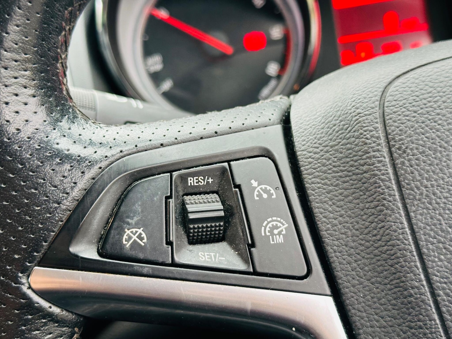 Used Vauxhall Astra GTC 2016 for sale - 76485411: Photo 24