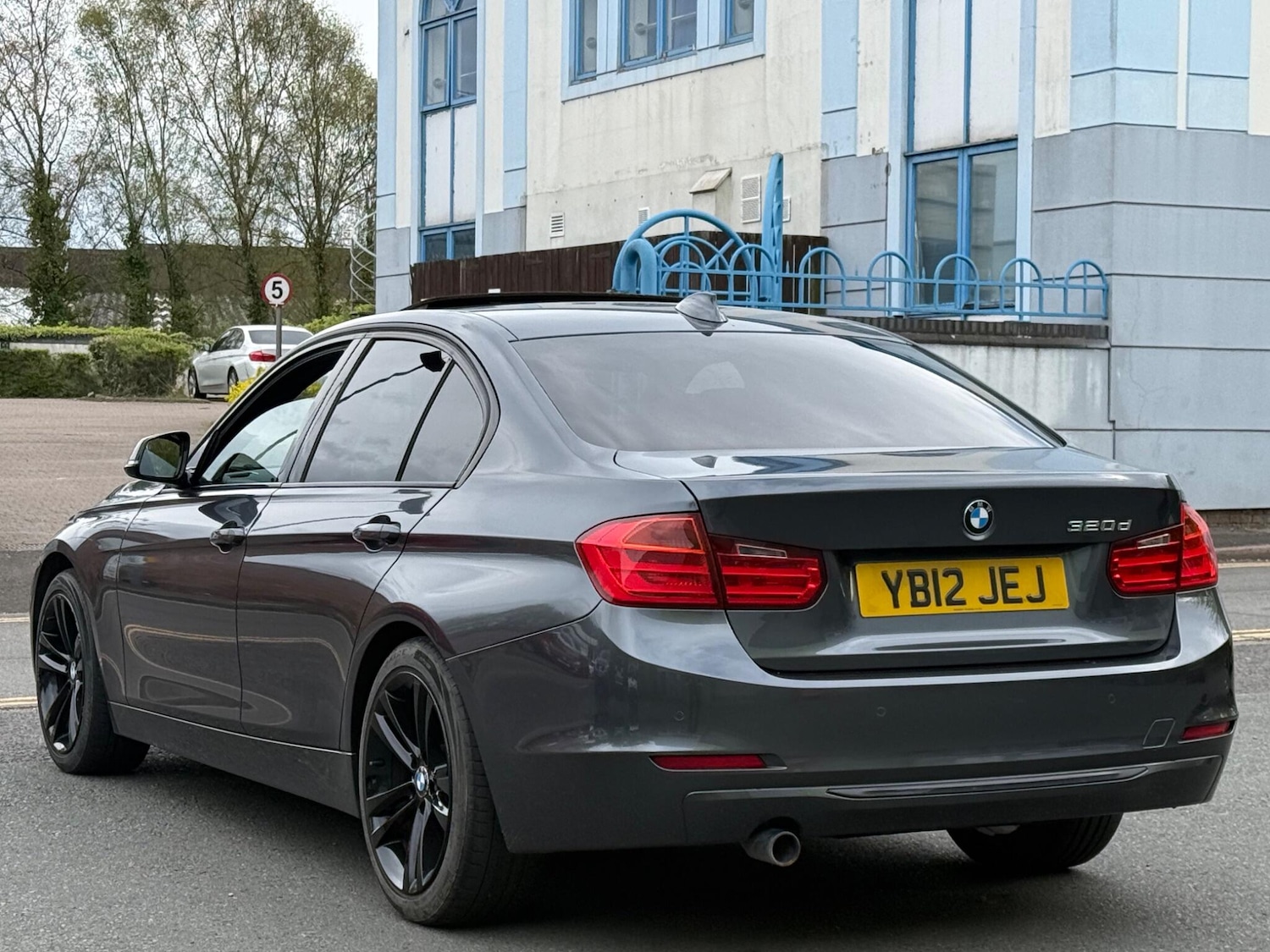 Used BMW 3 Series 2012 for sale - 78184370: Photo 12