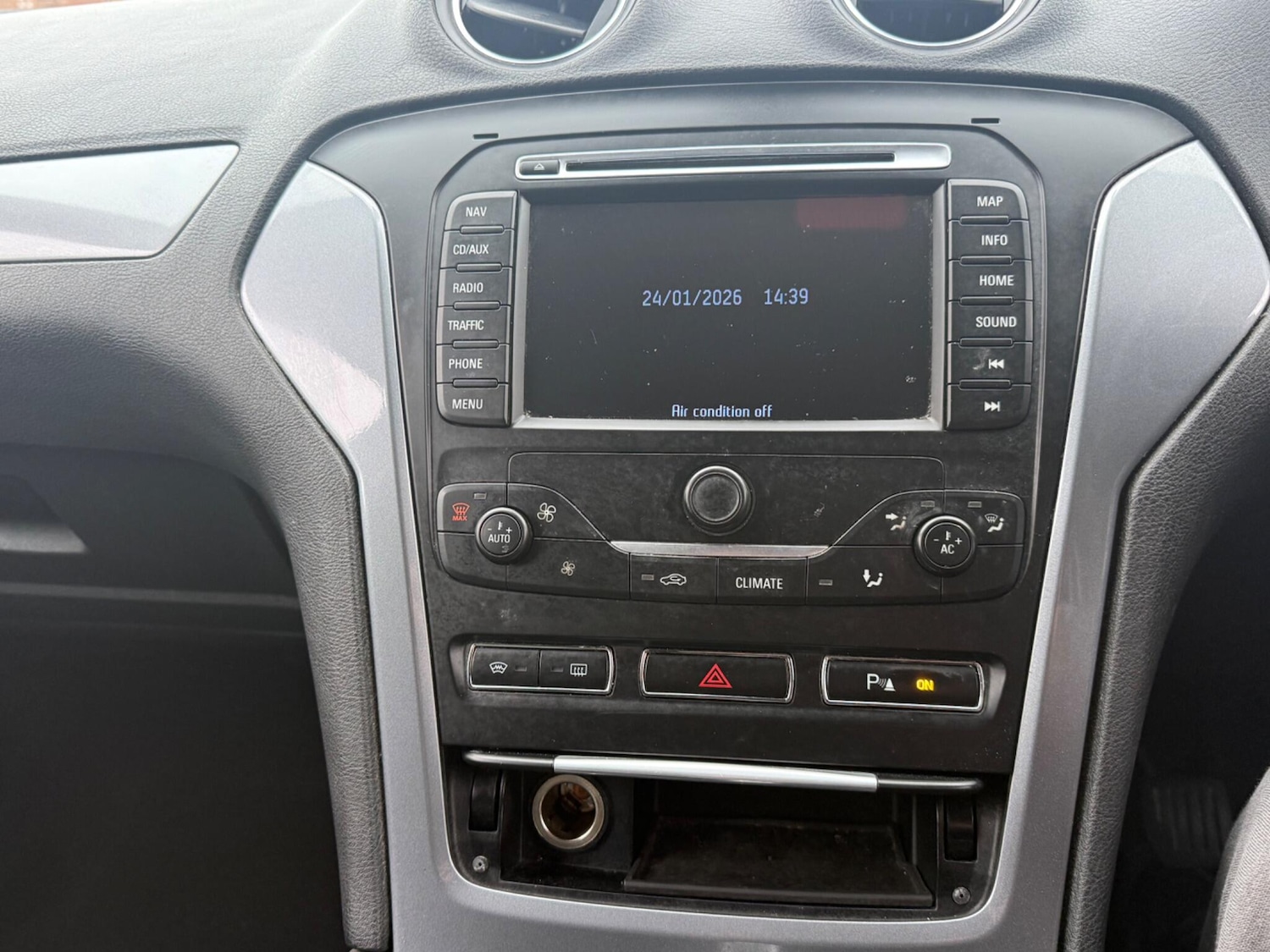 Used Ford Mondeo 2013 for sale - 77314796: Photo 23