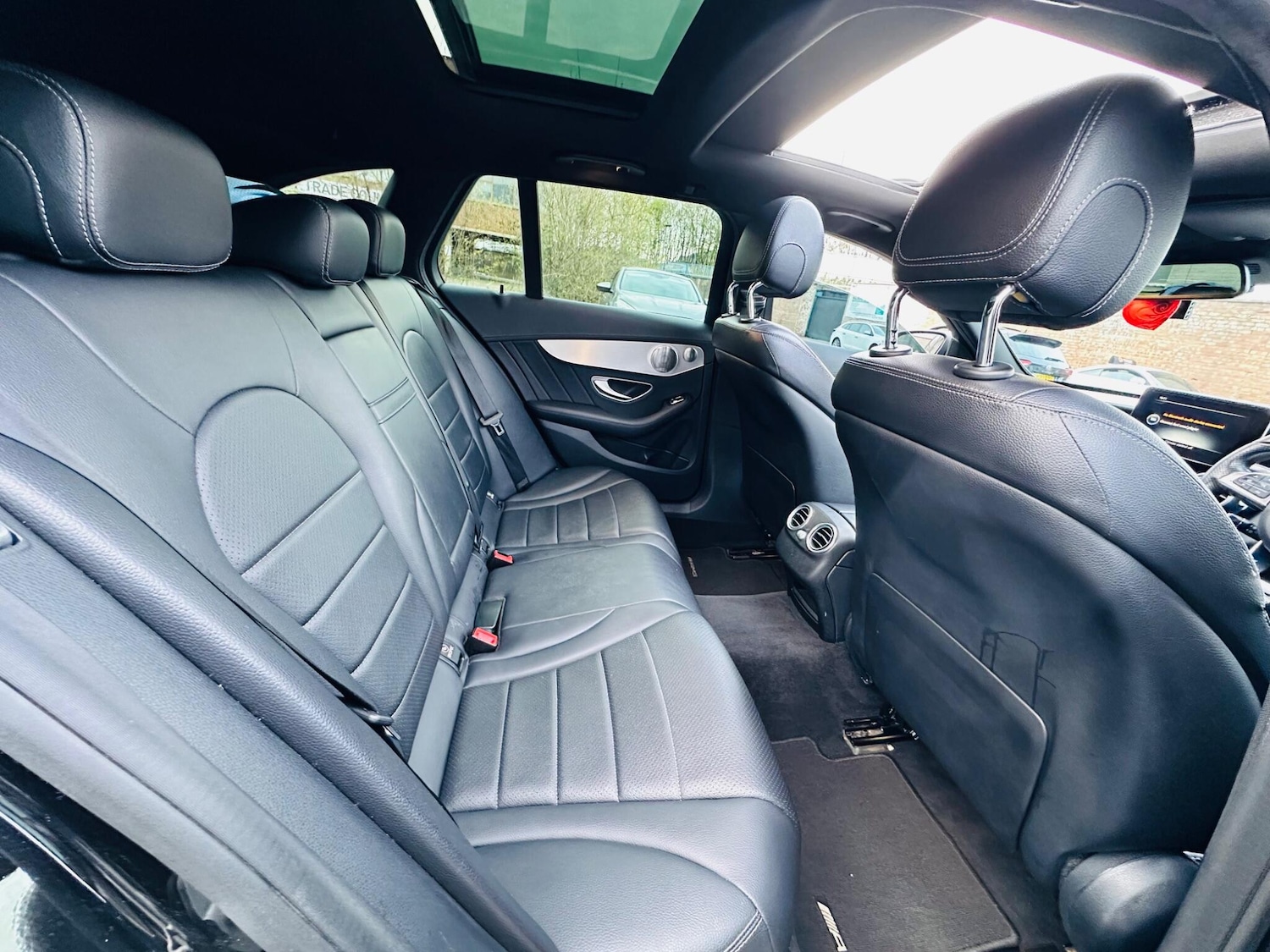 Used Mercedes-Benz C Class 2015 for sale - 78141589: Photo 17