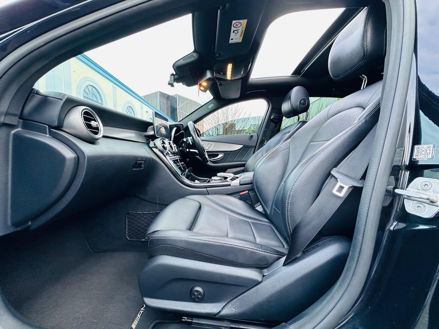 Used Mercedes-Benz C Class 2015 for sale - 78141589: Photo 9