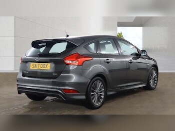 Used Ford Focus 2017 for sale - 78205046: Photo