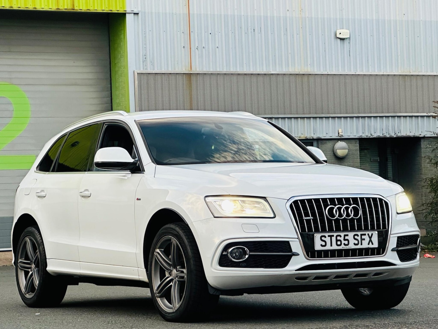 Used Audi Q5 2015 for sale - 76997765: Photo 2