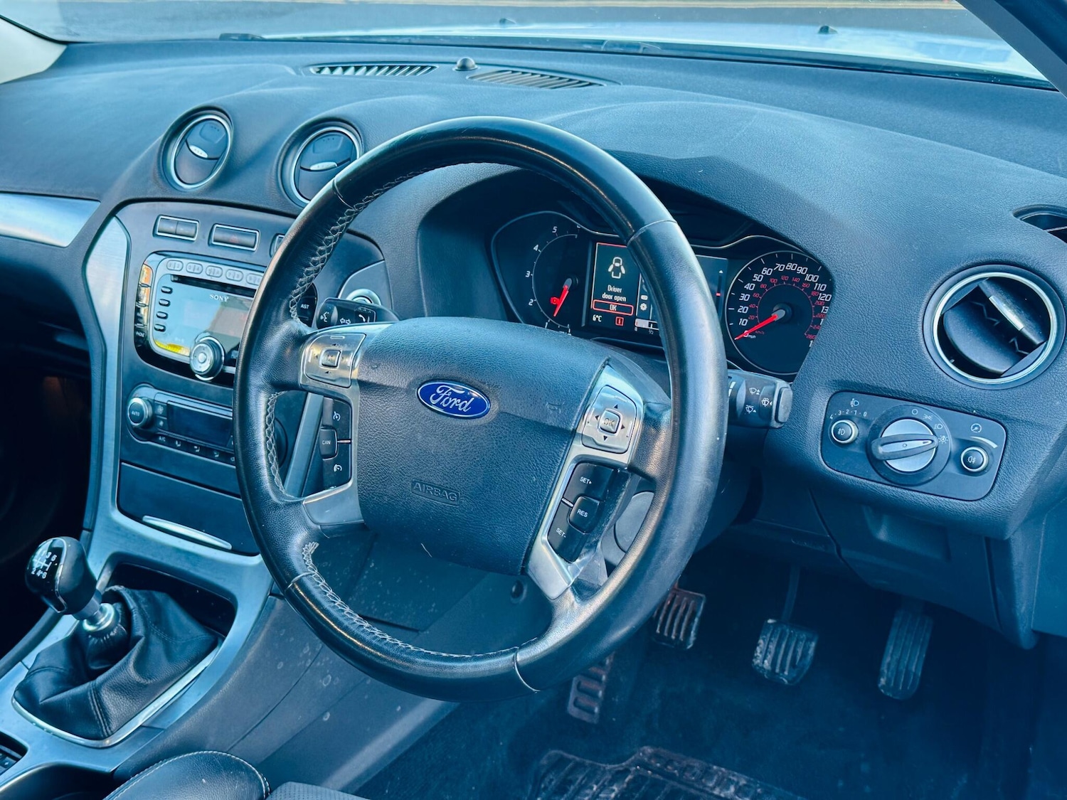 Used Ford Mondeo 2011 for sale - 76801315: Photo 28