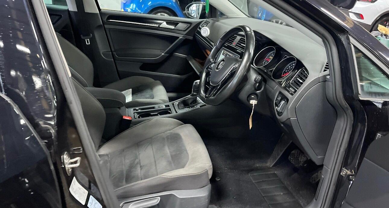 Used Volkswagen Golf 2016 for sale - 77768957: Photo 11