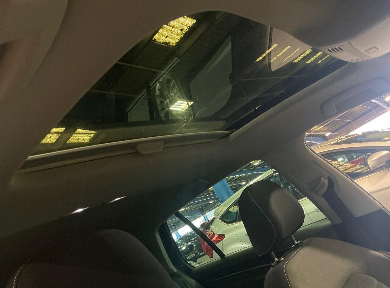 Used Volkswagen Golf 2016 for sale - 77768957: Photo 9