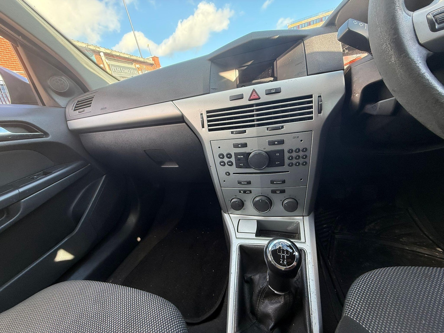 Used Vauxhall Astra 2010 for sale - 76446739: Photo 10