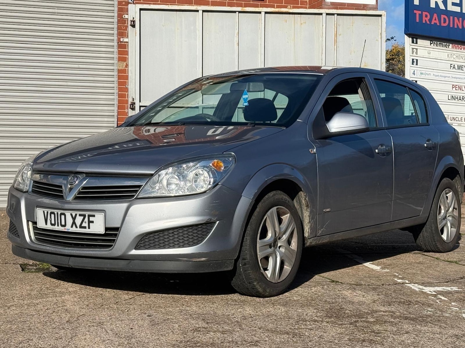Used Vauxhall Astra 2010 for sale - 76446739: Photo 3