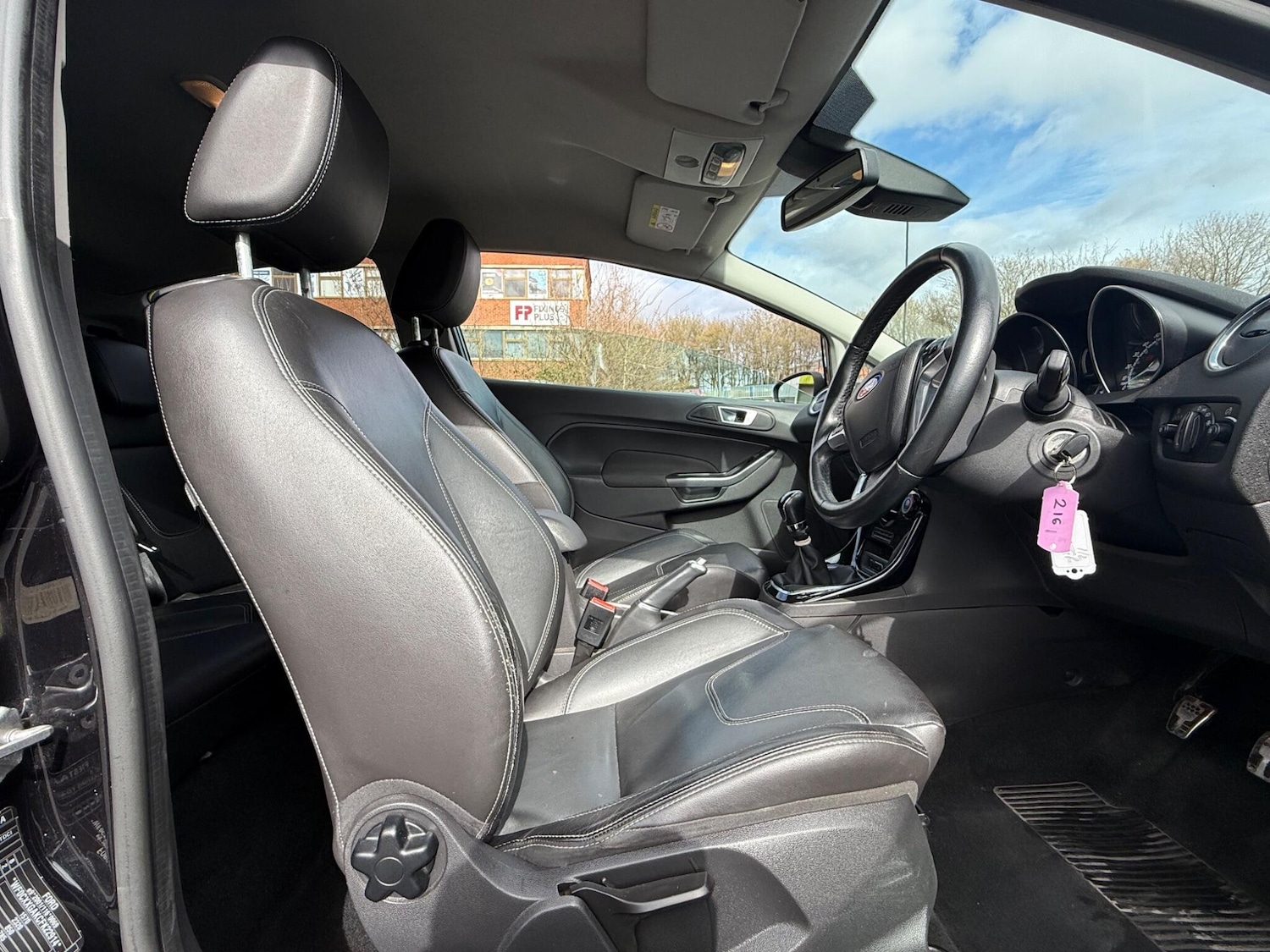 Used Ford Fiesta 2015 for sale - 78127382: Photo 16