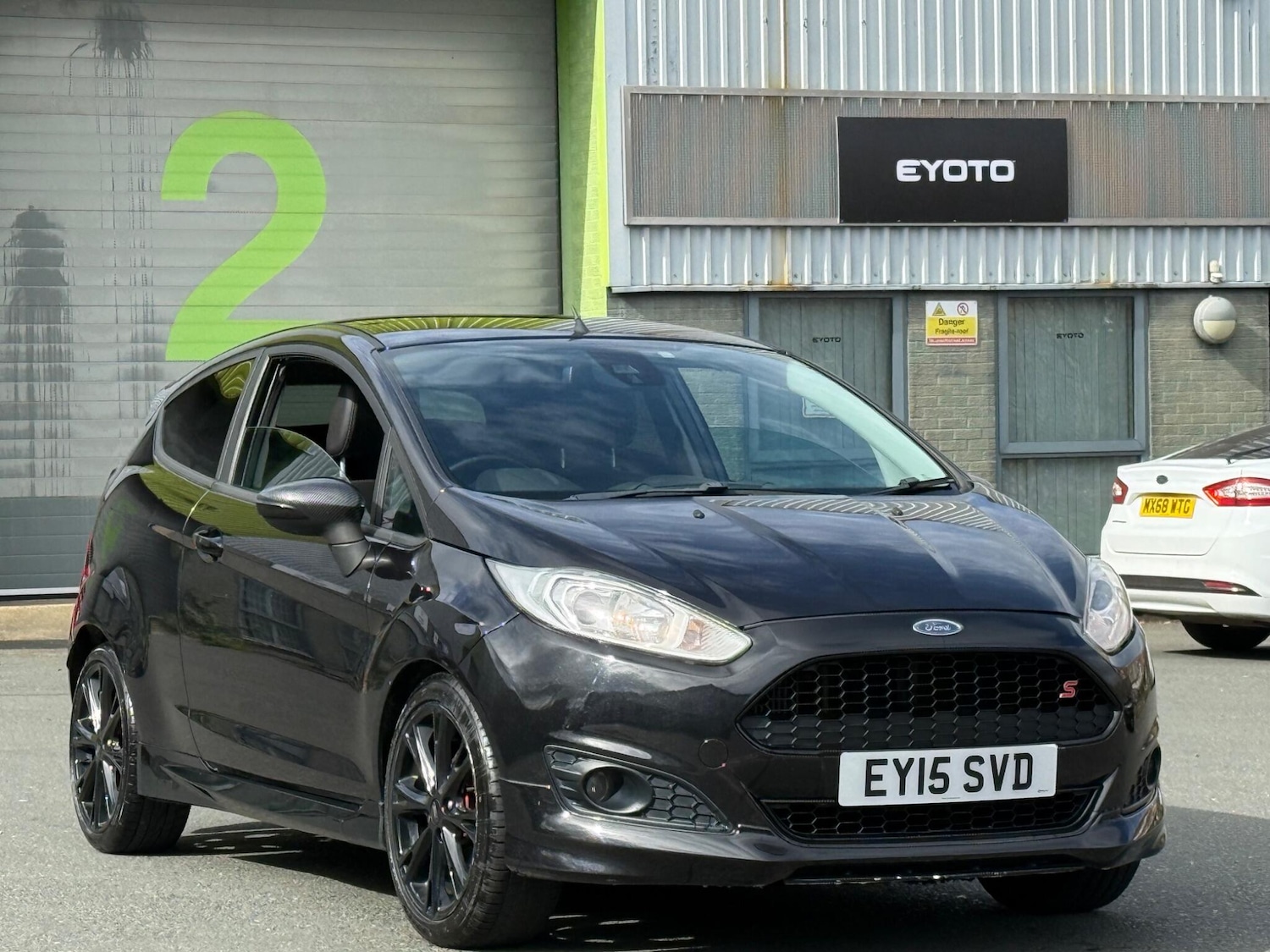 Used Ford Fiesta 2015 for sale - 78127382: Photo 2