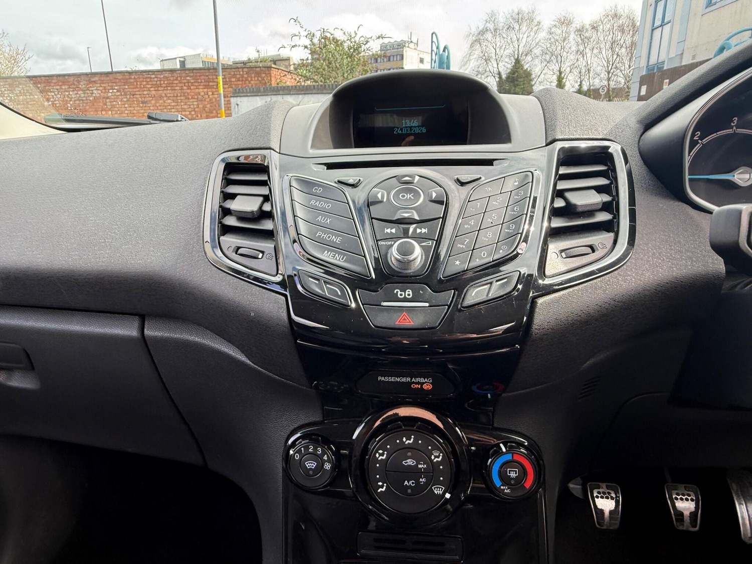 Used Ford Fiesta 2015 for sale - 78127382: Photo 23