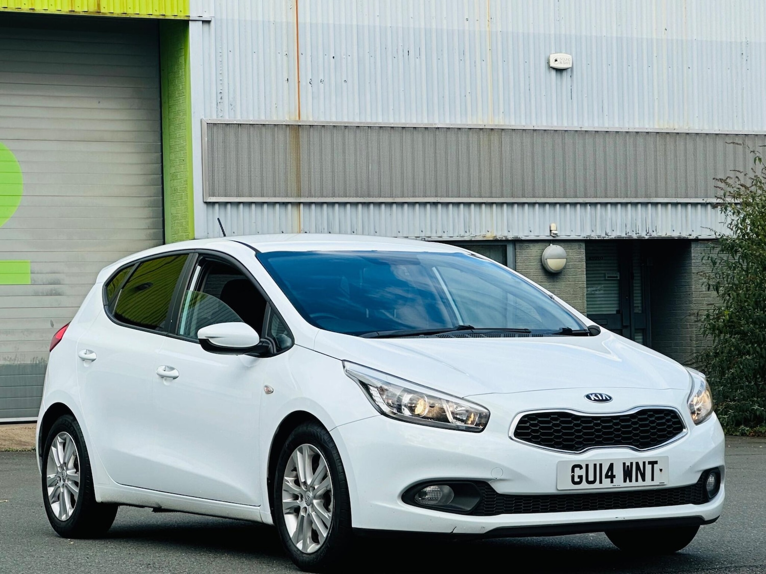 Used Kia Ceed 2014 for sale - 76996063: Photo 2