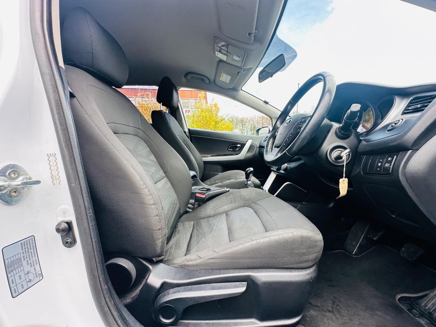 Used Kia Ceed 2014 for sale - 76996063: Photo 23