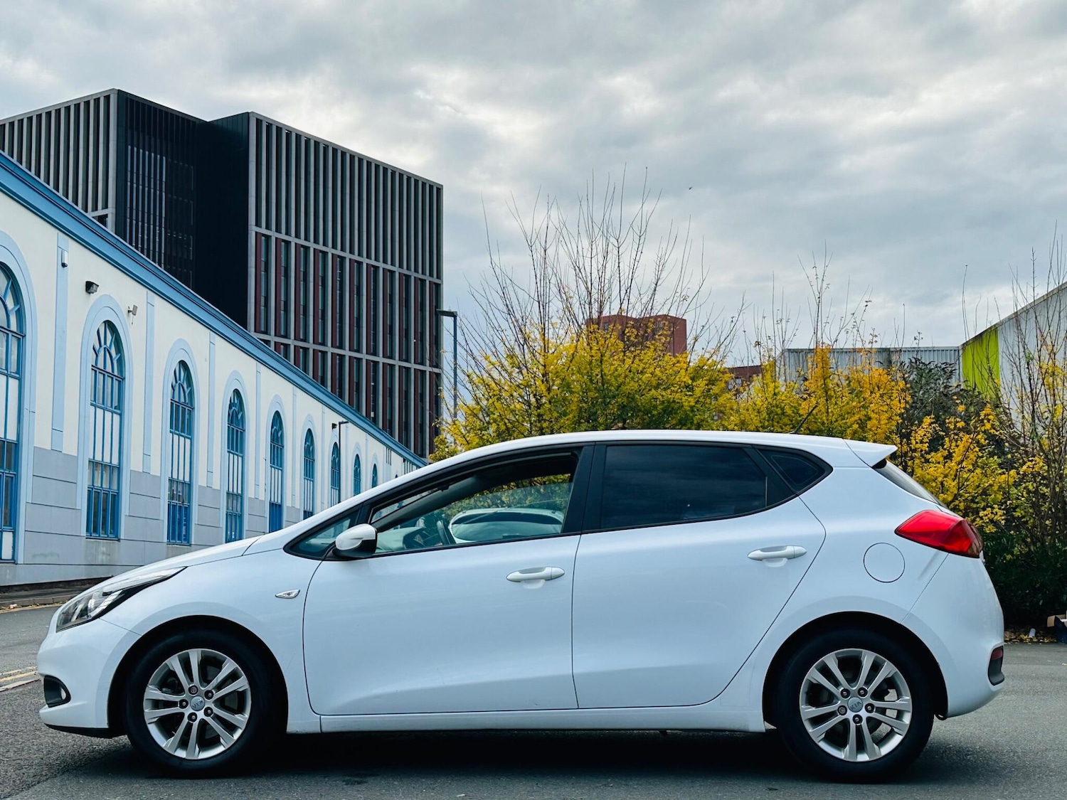 Used Kia Ceed 2014 for sale - 76996063: Photo 8